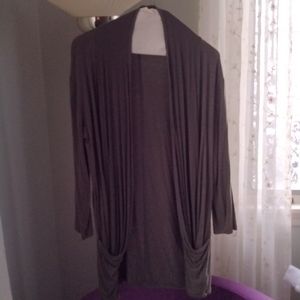 3/4 sleeve open front shirt